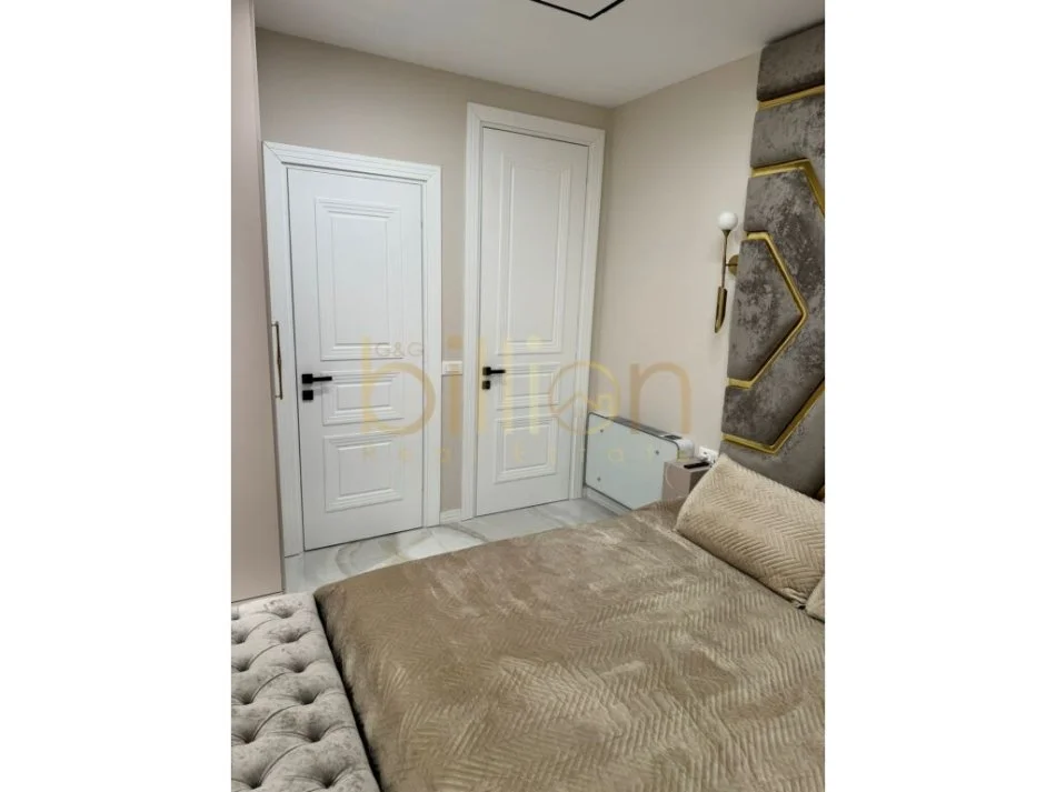 Tirane, shitet apartament 2+1 Kati 4, 210 m² 299.000 € (BULEVARDI I RI, Tirana, Albania)