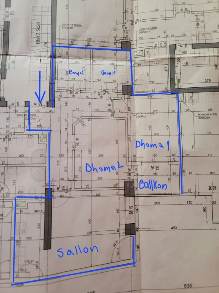 Tirane, shitet apartament 2+1+Ballkon Kati 2, 95 m² 162.000 € (Rruga Barrikadave)