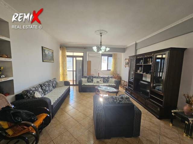 Durres, jepet me qera apartament 2+1+BLK Kati 12, 120 m² 400 Euro (rruga e portit)