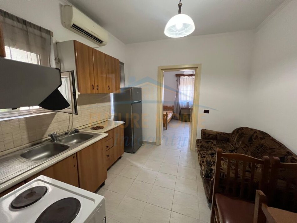 Tirane, jepet me qera apartament 1+1 Kati 1, 53 m² 430 € (Bulevardi Zogu I)