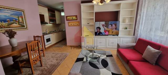 Tirane, jepet me qera apartament 1+1+BLK Kati 8, 70 m² 700 Euro (Rruga e Kosovareve)