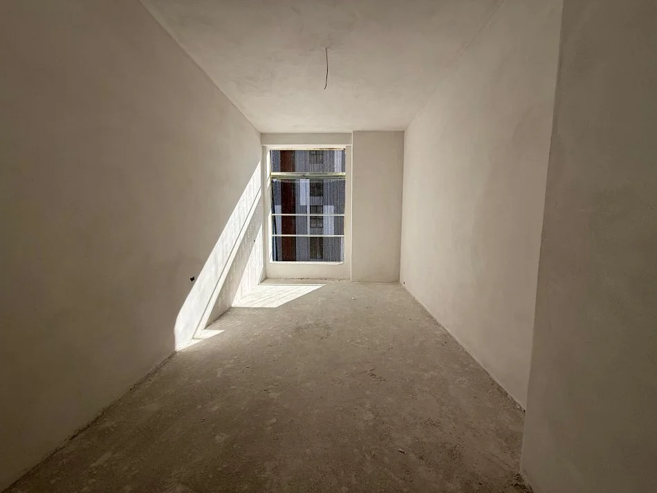 Tirane, shitet apartament 3+1+2+Ballkon , 107 m² 170.000 € (Rruga Besa)