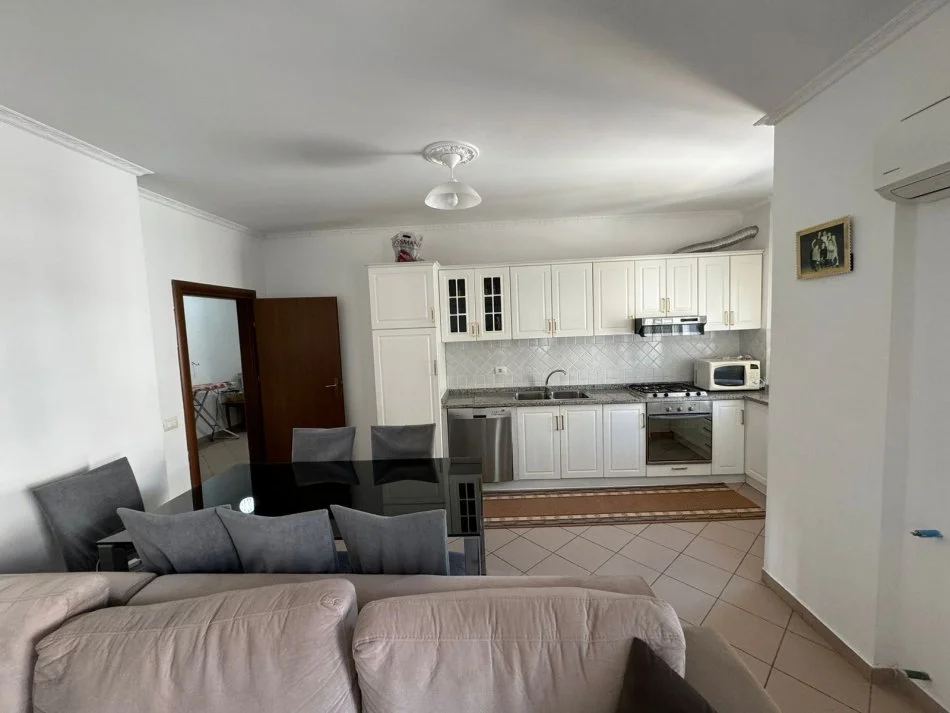 Durres, shitet apartament 2+1+Ballkon , 140 m² 200.000 € 