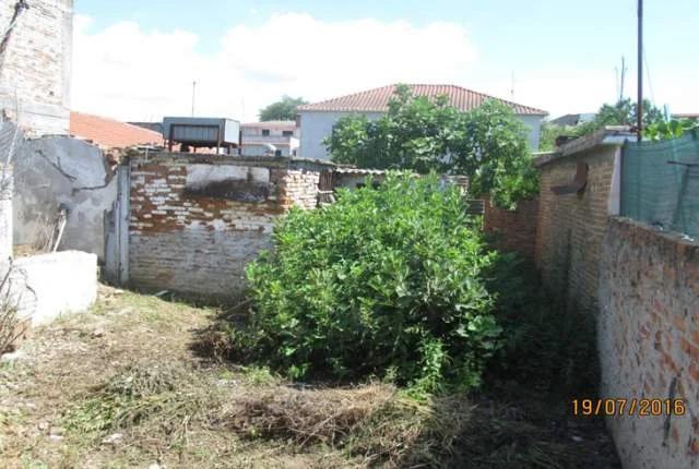 Kavaje, Shitet Truall 150 m² dhe Ndertese 112.6 m², Cmimi Referues 1,649,784 Lekë (Kavaje)