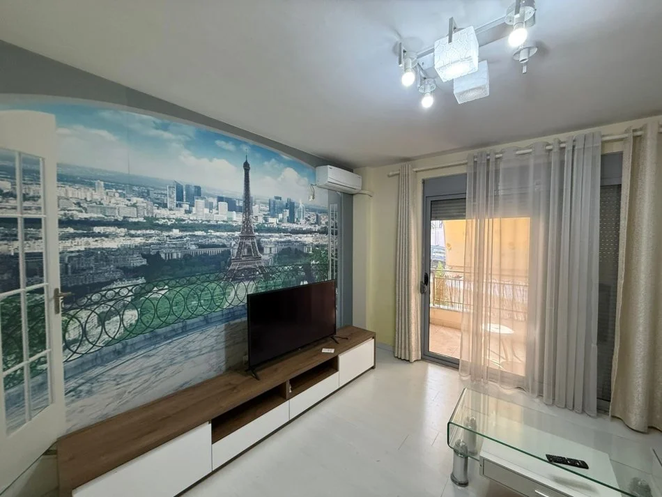 Shqiperi, jepet me qera apartament 1+1+Ballkon Kati 2, 68 m² 600 € 