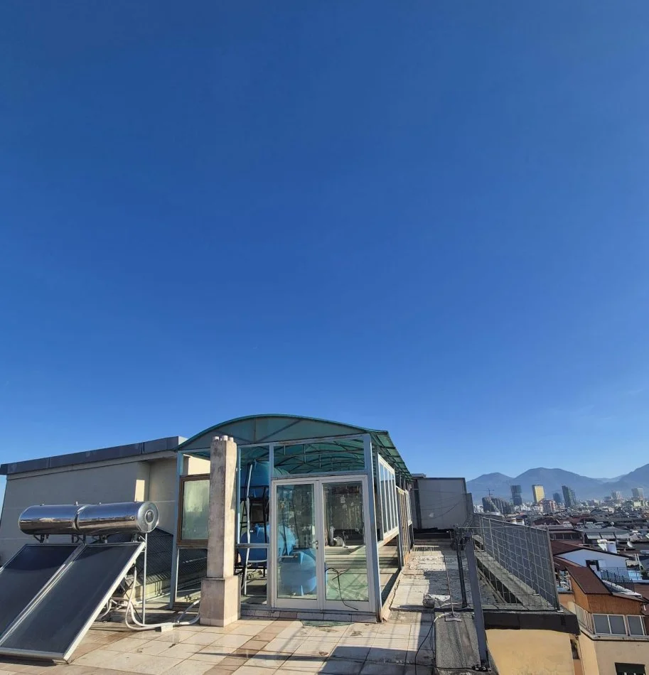 Tirane, shes apartament 2+1+Ballkon Kati 12, 100 m² 190.000 € (KOMUNA E PARISIT)