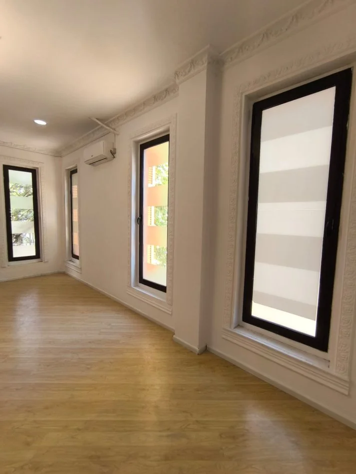 Tirane, jepet me qera ambjent biznesi Kati 1, 60 m² 1.150 € (rruga Abdi Toptani)