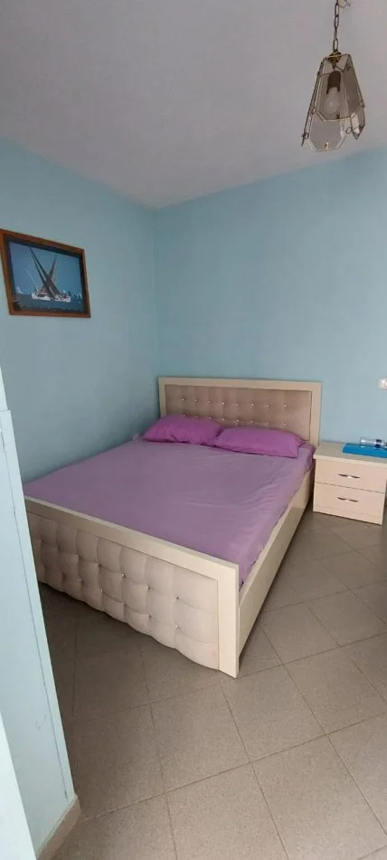 Durres, jepet me qera apartament 1+1 Kati 5, 200 € (Iliria)