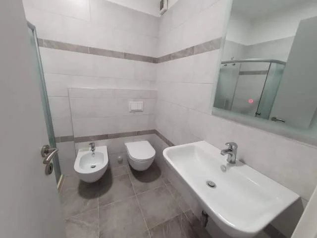 Tirane, jepet me qera apartament 2+1+BLK Kati 6, 110 m² 500 Euro (Dritan Hoxha)