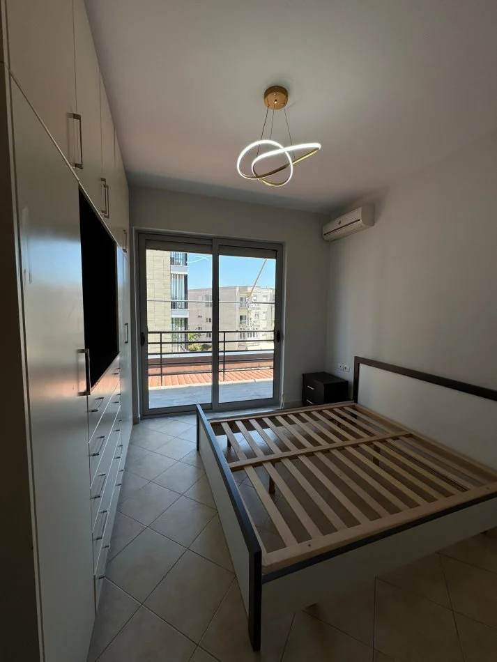 Tirane, shes apartament 2+1 Kati 3, 91 m² 165.000 € (Kodra e Diellit)