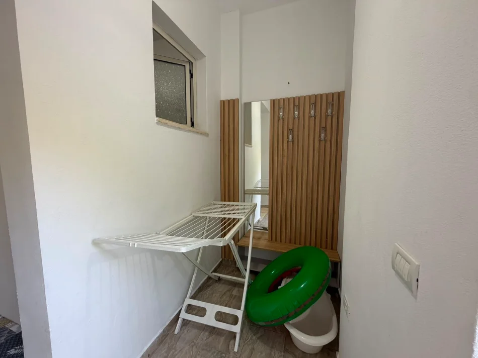 Durres, jepet me qera apartament 1+1+Ballkon Kati 0, 50 m² 300 € 