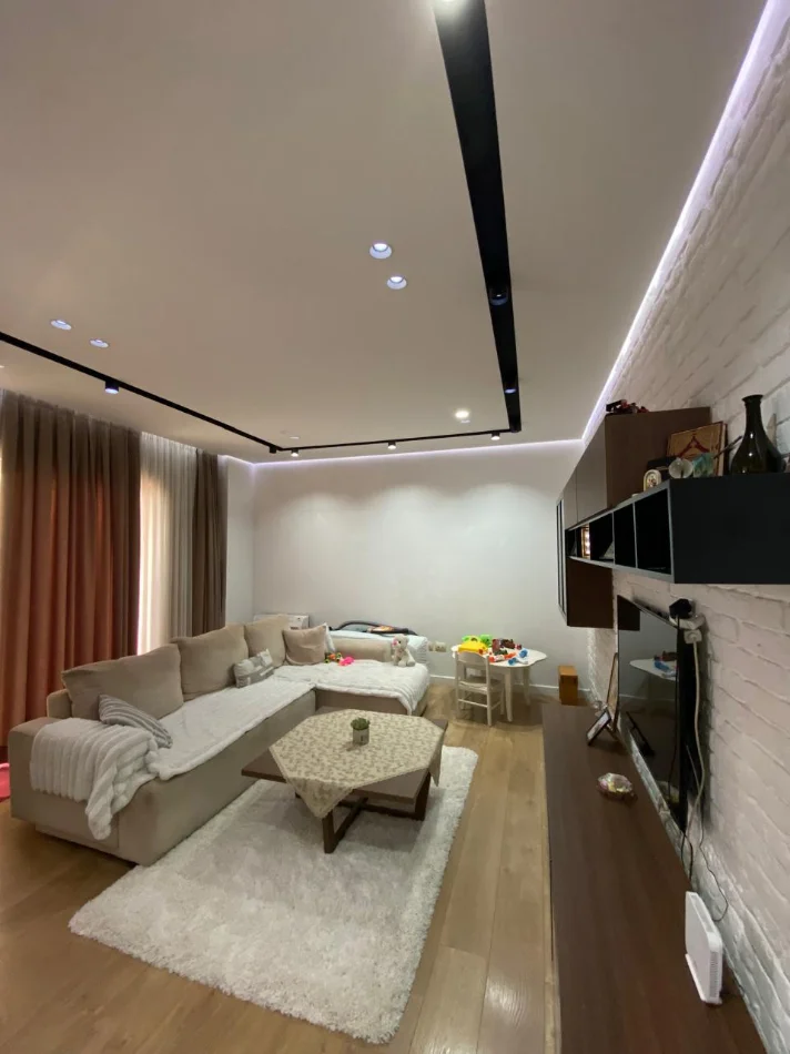 Tirane, shitet apartament 2+1/Verandë Kati 7, 96 m² 190.000 € (Astir)