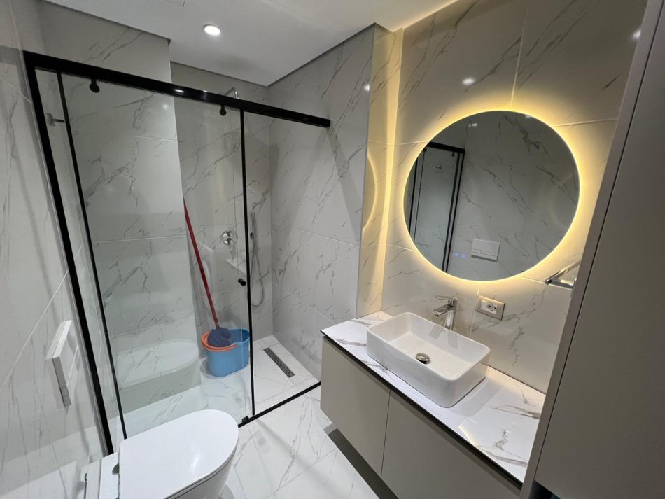 Tirane, jepet me qera apartament 1+1 Kati 5, 70 m² 600 € (Jordan Misja)