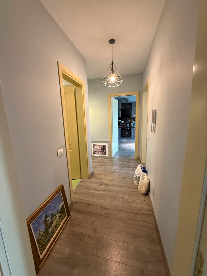 Tirane, shitet apartament 2+1 Kati 5, 105 m² 168.000 € (Casa Italia)