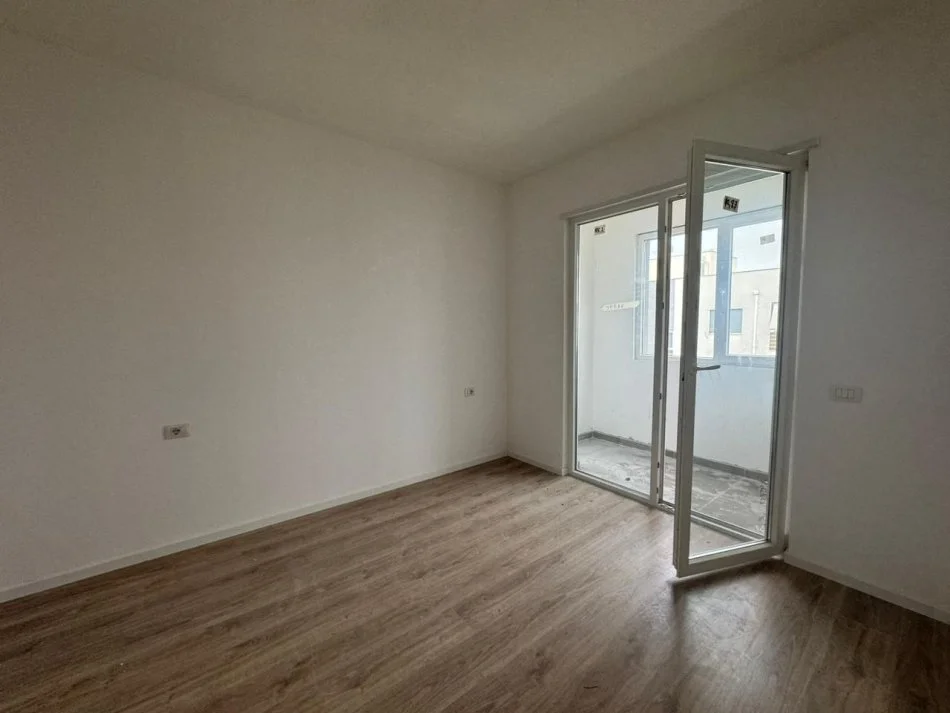 Tirane, shitet apartament 1+1 , 70 m² 137.000 € (Kompleksi e88)