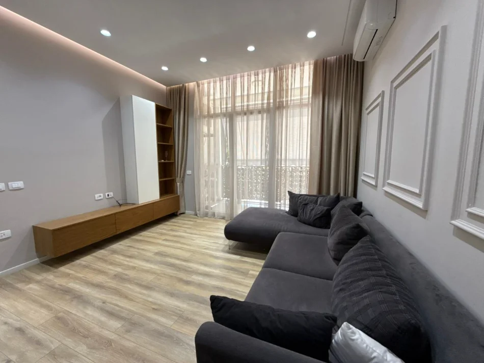 Tirane, shitet apartament 2+1 , 93 m² 260.000 € (Ish UET)