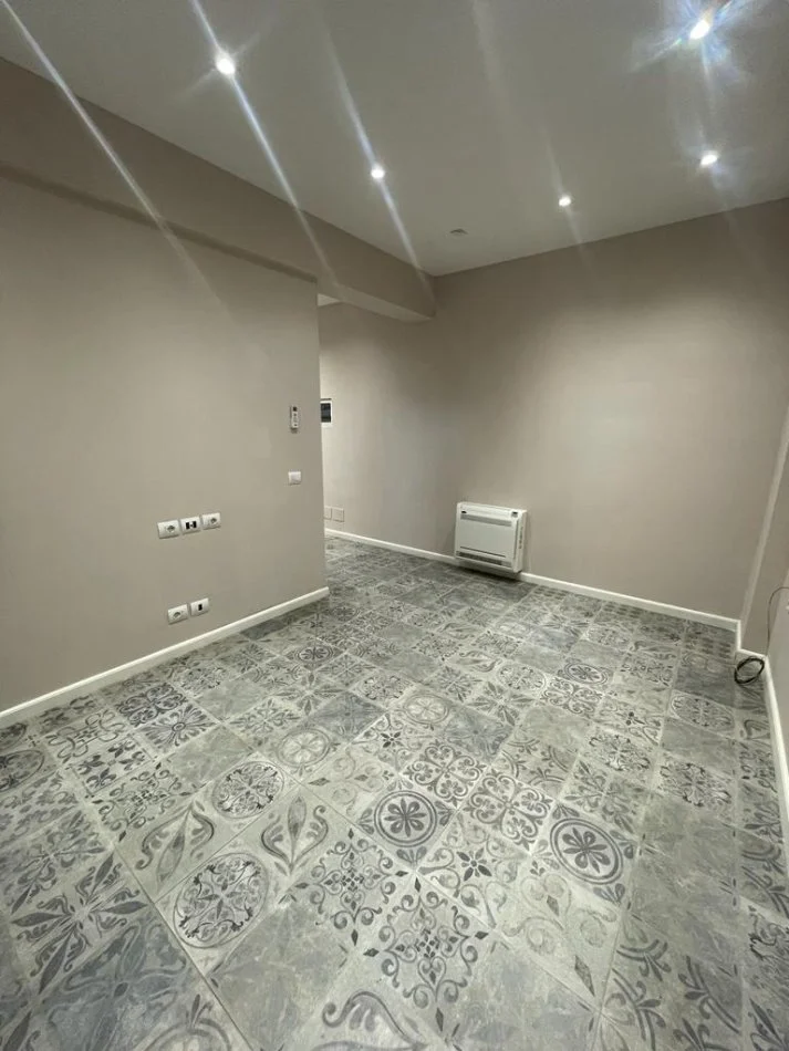 Tirane, jepet me qera apartament 2+1+Ballkon Kati 1, 63 m² 700 € (Stadiumi Dinamo)