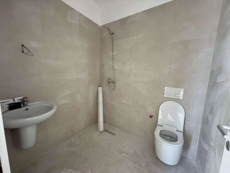 Tirane, shitet apartament 1+1+Ballkon Kati 5, 61 m² 126.400 € (SHESHI SHQIPONJA)