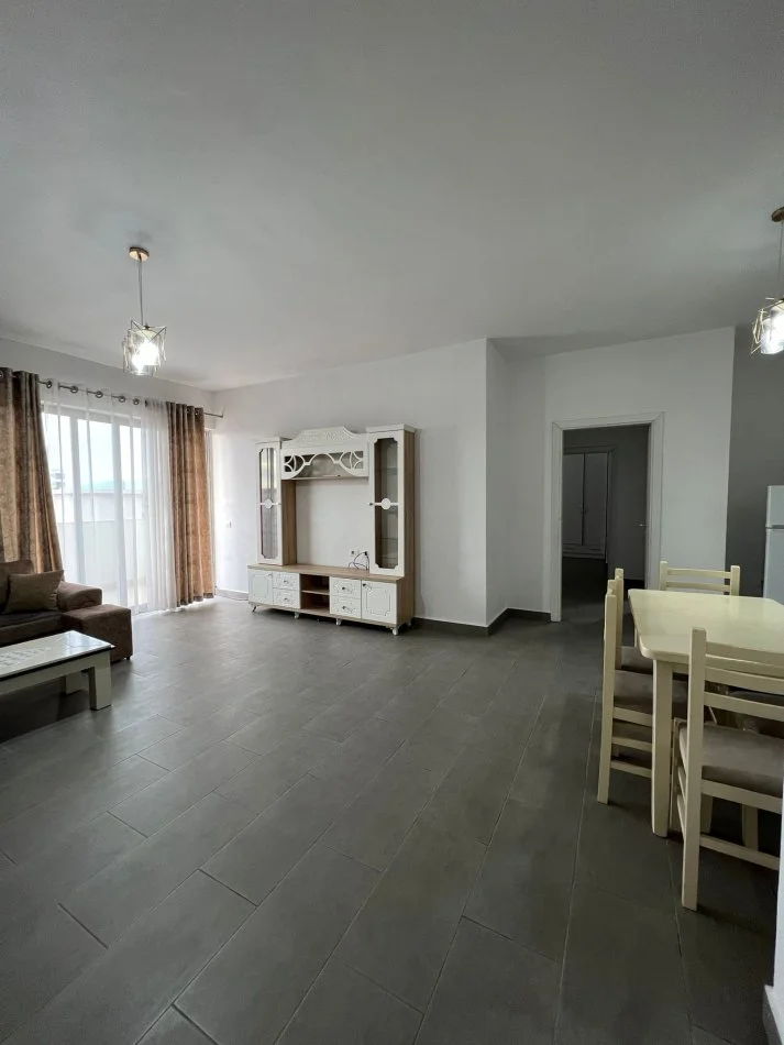 Tirane, shitet apartament 2+1+Ballkon Kati 5, 111 m² 103.000 € (Kamez)