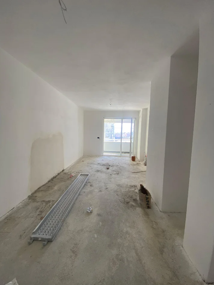 Tirane, shitet apartament 2+1 Kati 3, 104 m² 120.000 € (Univers city)