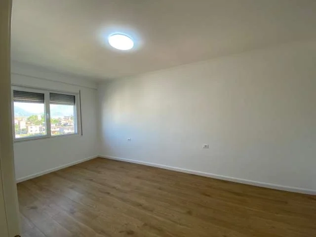 Tirane, jepet me qera apartament 3+1+BLK Kati 2, 110 m² 500 Euro (teodor keko)