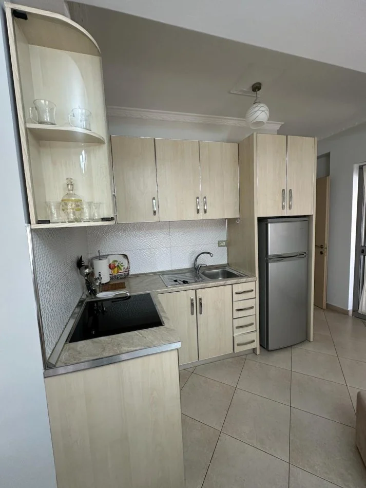Tirane, jepet me qera apartament 2+1+Ballkon Kati 5, 100 m² 600 € (DON BOSKO)