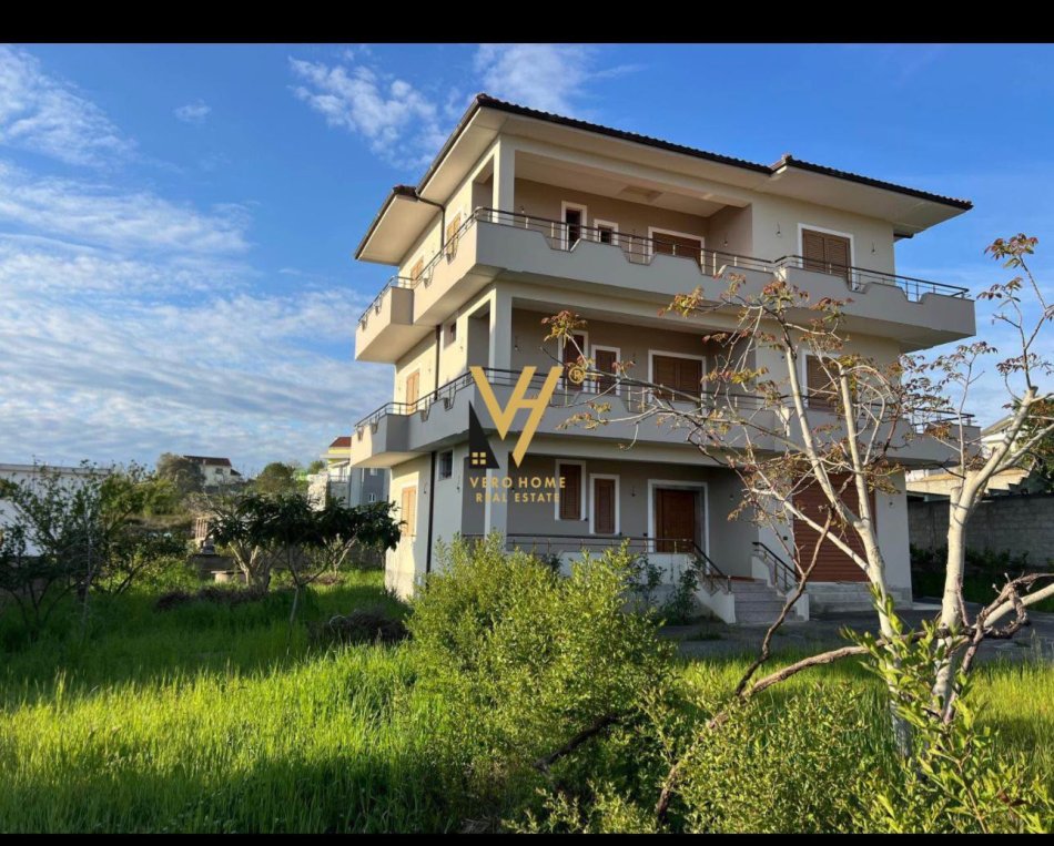 Tirane, shitet Vile 4 Katshe Kati 0, 800 m² 300.000 € (PICAR)