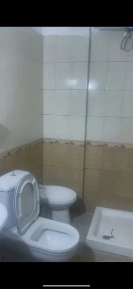 Tirane, jepet me qera shtepi 1+1 Kati 2, 40 m² 350 € (Laprak)