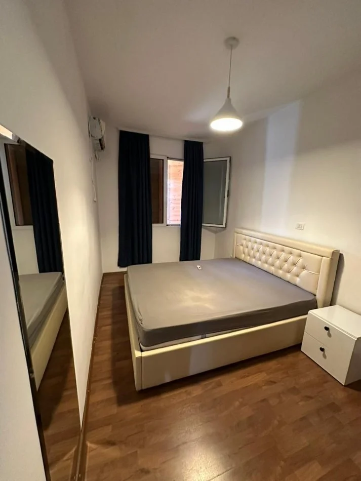 Tirane, jepet me qera apartament 1+1 Kati 0, 70 m² 400 € (Kodra e Diellit)