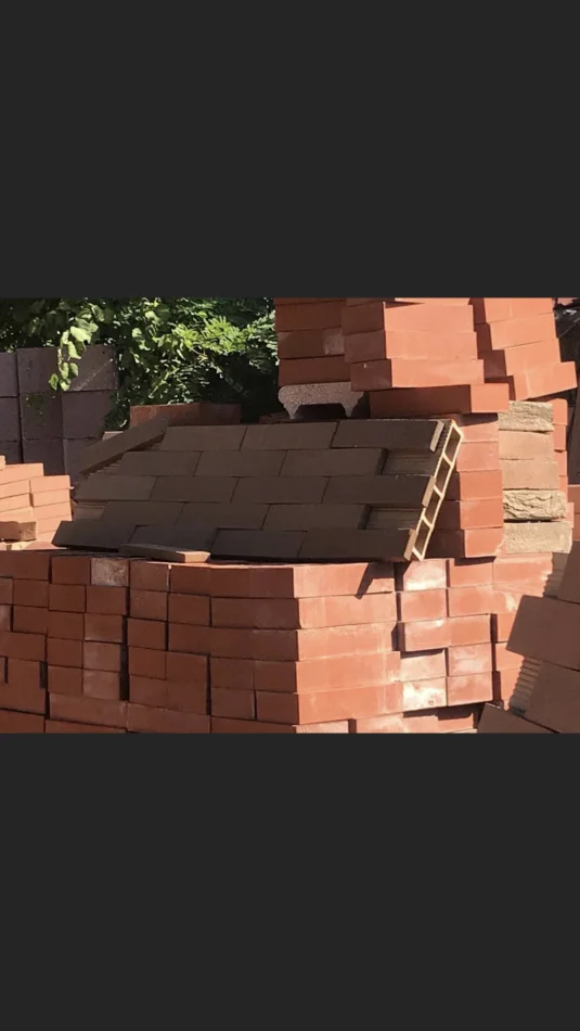 Tirane, shes Tulla shamat, pllaka balte, Tulla xhami etj... 10 €