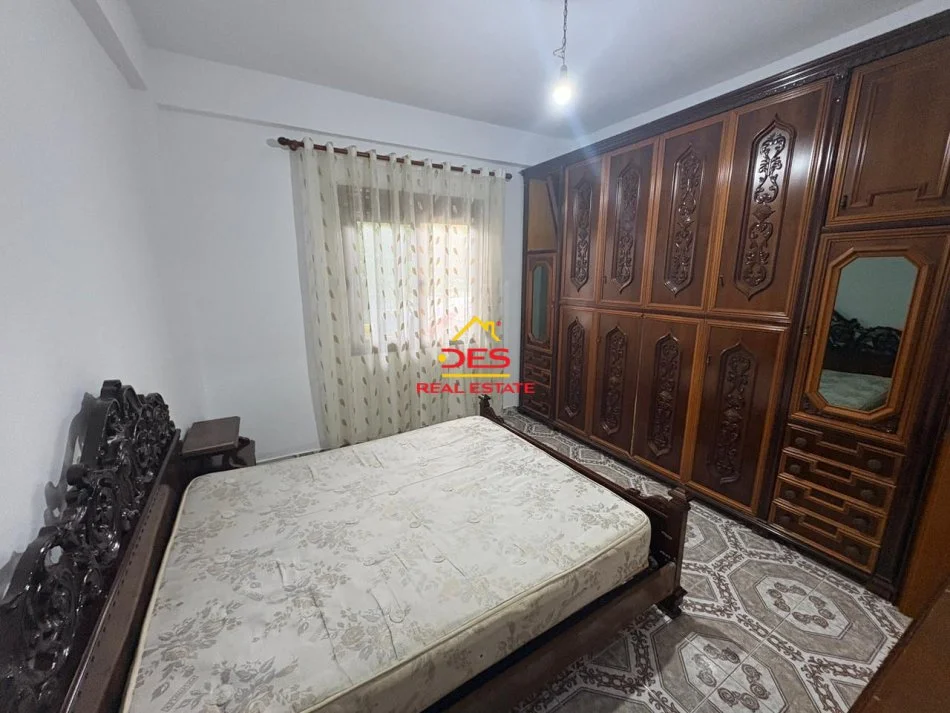 Vlore, jepet me qera Vile 2+1+Ballkon Kati 0, 110 m² 350 € (Rruga Sokrat Leka)