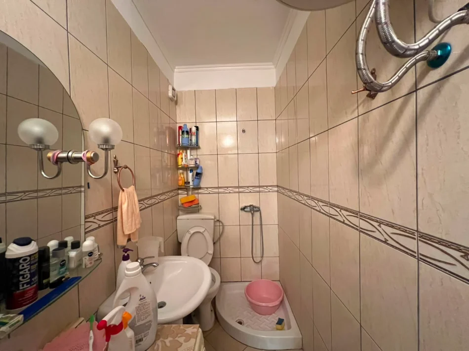 Tirane, shitet apartament 2+1 Kati 4, 61 m² 100.000 € 