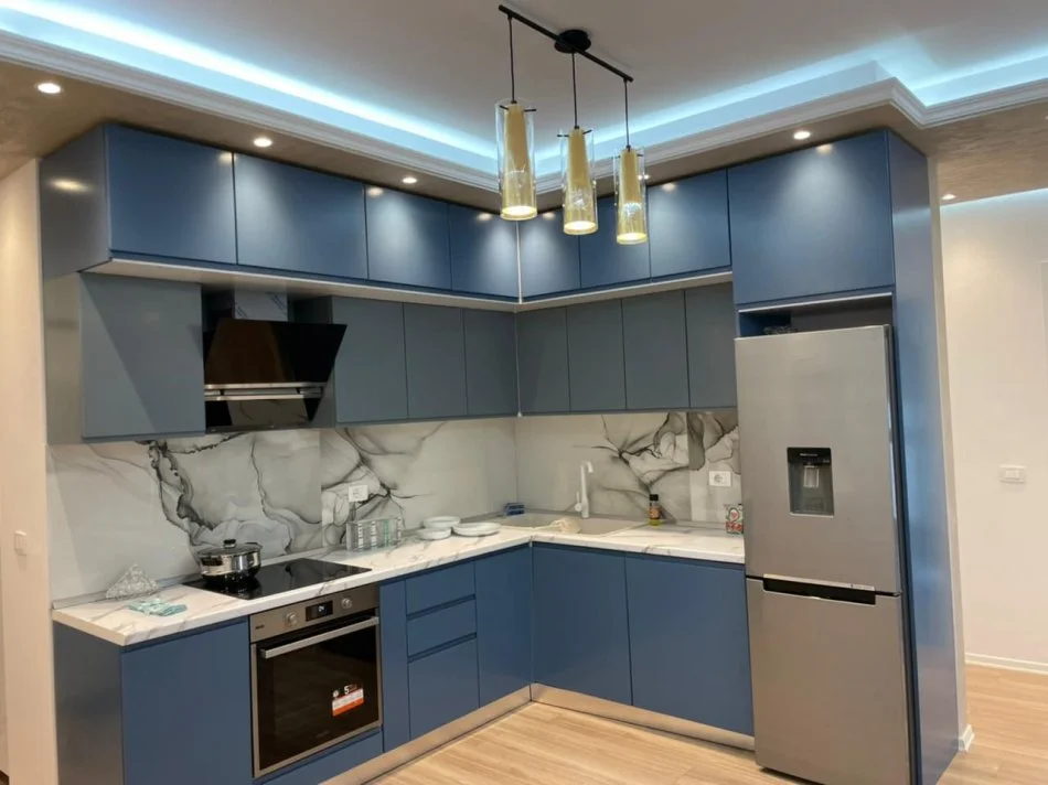 Tirane, jepet me qera apartament 2+1+Ballkon Kati 6, 125 m² 800 € (DON BOSKO)