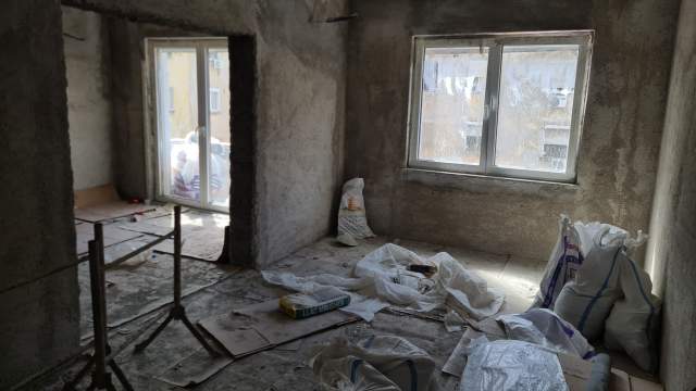 Tirane, jepet me qera apartament 3+1+BLK Kati 3,