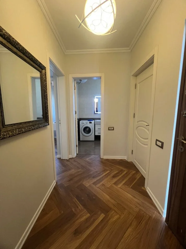 Tirane, shes apartament 1+1 Kati 4, 58 m² 110.000 € (Kongresi manastirit)