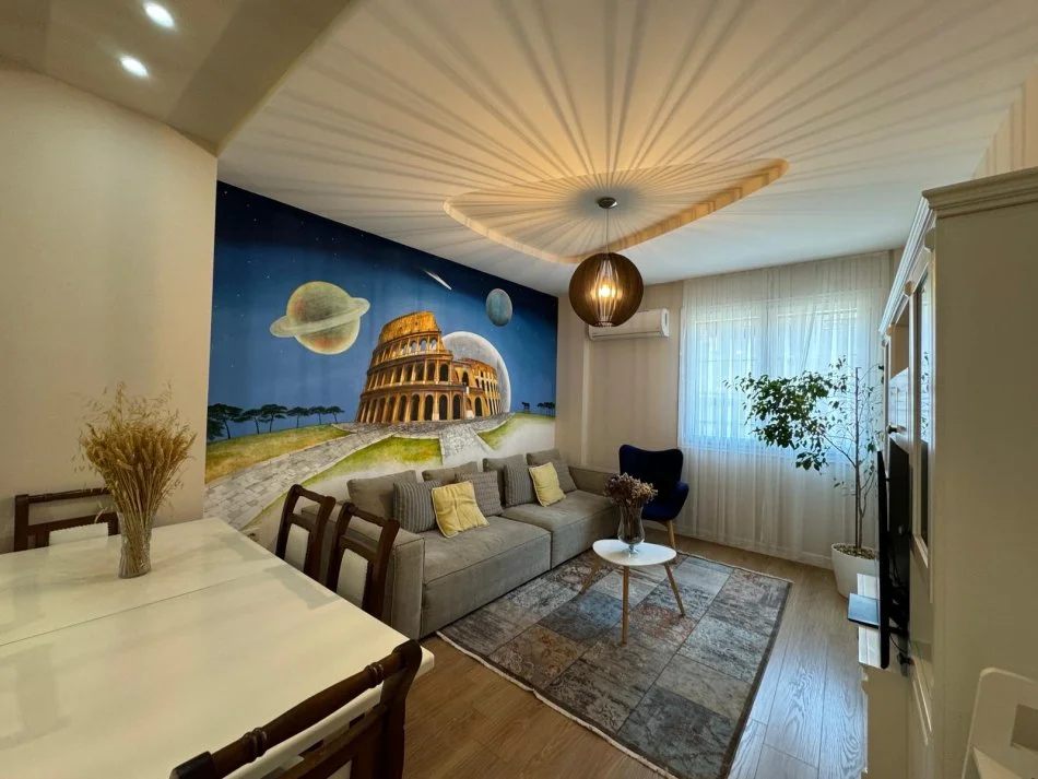 Tirane, jepet me qera apartament 1+1 Kati 1, 70 m² 650 € (Prane Hotel radison)