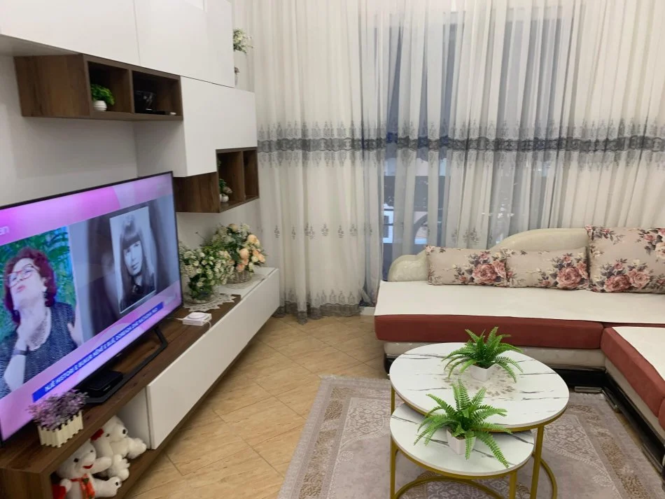 Tirane, shitet apartament 1+1+Ballkon Kati 9, 58 m² 100.000 € (Rruga teodor keko)