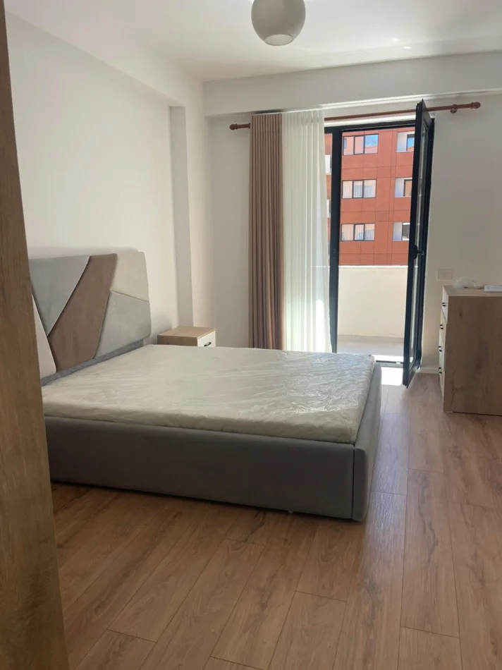 Tirane, jepet me qera apartament 1+1 Kati 4, 75 m² 500 € (Astir, Urban Gate)