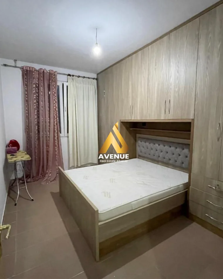 Tirane, jepet me qera apartament 1+1+Ballkon Kati 7, 65 m² 415 € (Rruga Sokrat Miho) Astir Kompleksi Fratari