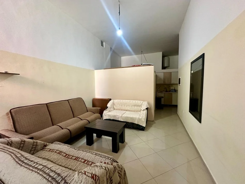 Tirane, shitet apartament 1+1 Kati 0, 53 m² 95.000 € (Qender)