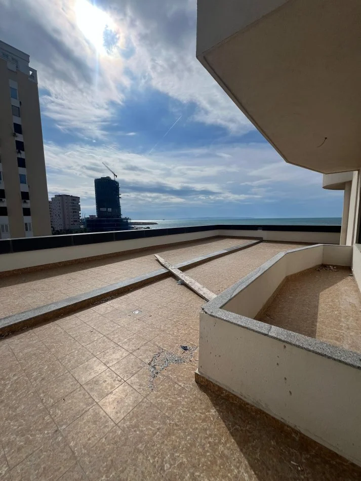 Durres, shitet apartament 2+1 Kati 3, 112 m² 380.000 € (VOLLGA DURRES)