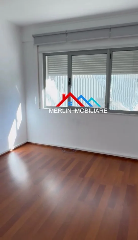 Tirane, jepet me qera ambjent biznesi Kati 2, 120 m² 820 € (RRUGA 5 MAJI)