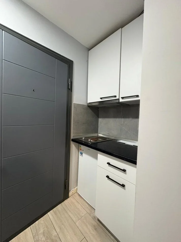 Tirane, jepet me qera garsoniere  400 € (Stadiumi Dinamo)