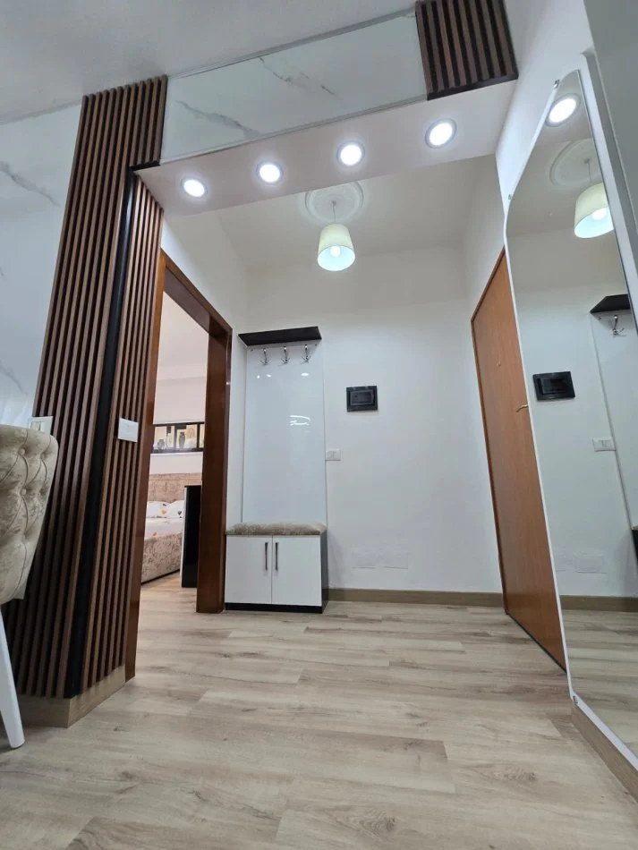 Durres, shitet apartament 1+1+Ballkon Kati 9, 75 m² 97.000 €