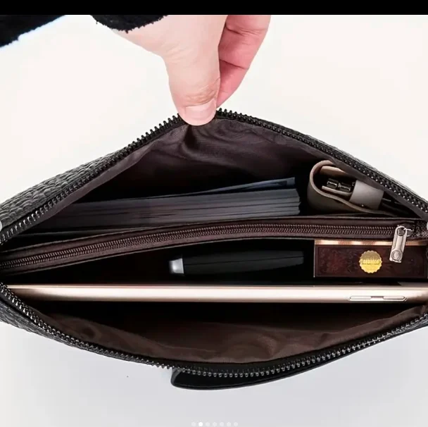 Tirane, shes Çantë Dore për Meshkuj – Praktike &amp; Elegante! 15 €