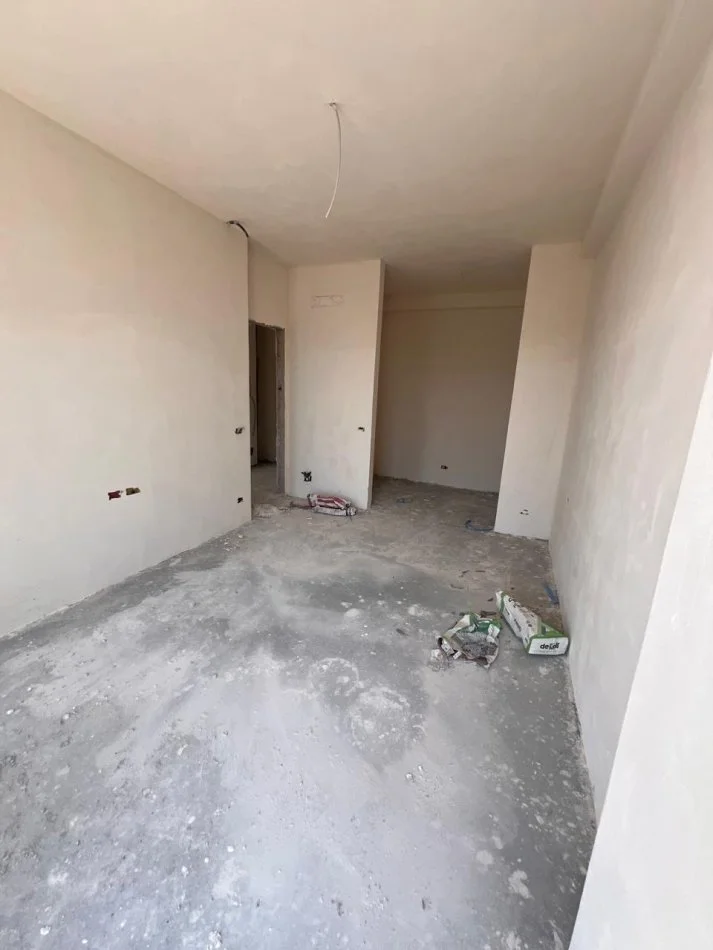 Tirane, shes apartament 1+1 , 82 m² 159.400 € (Teg)