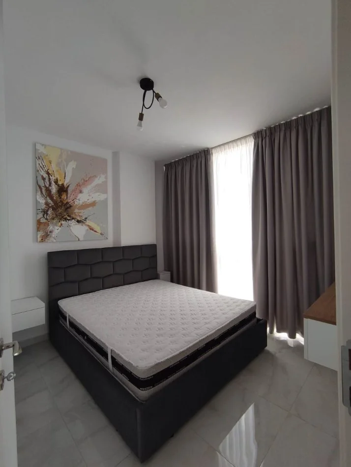 Tirane, jepet me qera apartament 1+1+Ballkon Kati 7, 70 m² 470 € (Grand Galeri)
