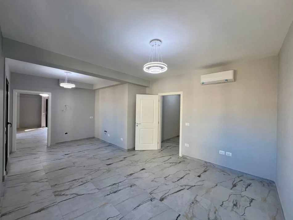 Tirane, jepet me qera apartament 1+1 Kati 3, 74 m² 500 € (Shkolla e Baletit)