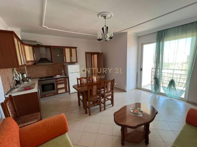 Tirane, jepet me qera apartament 1+1  Kati 7,  (Zona e Komunes se Parisit)