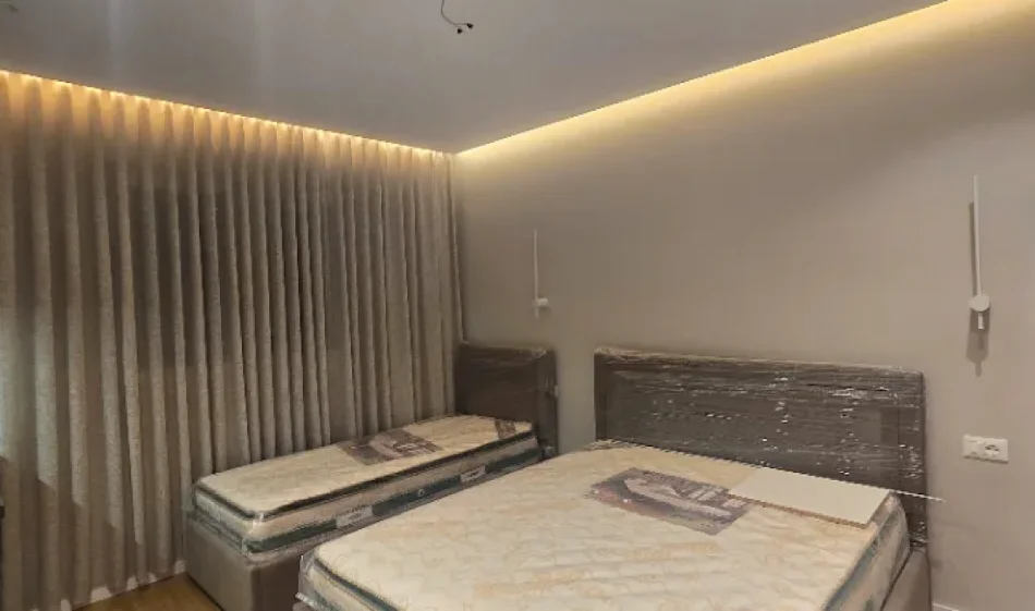 Tirane, jepet me qera garsonier Studio Kati 4, 400 € 